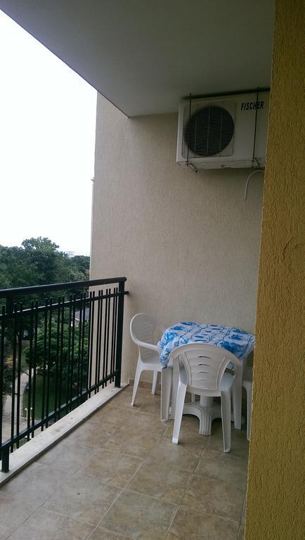 Paradise Green Park Apartment Златни пясъци Стая снимка