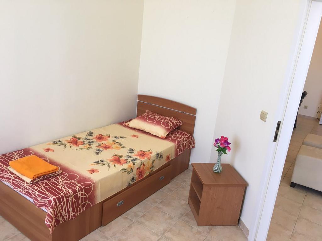 Paradise Green Park Apartment Златни пясъци Екстериор снимка