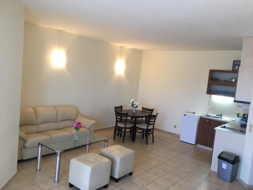 Paradise Green Park Apartment Златни пясъци Екстериор снимка